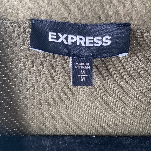 Express Olive Fall Cardigan - Picture 3 of 6